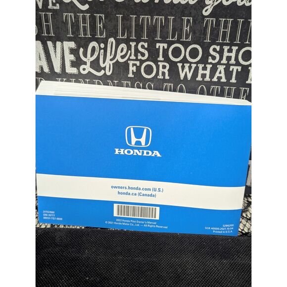 2022 Honda Pilot Owner’s Manual Set OEM | Factory Case | Complete & Mint - Picture 11 of 14